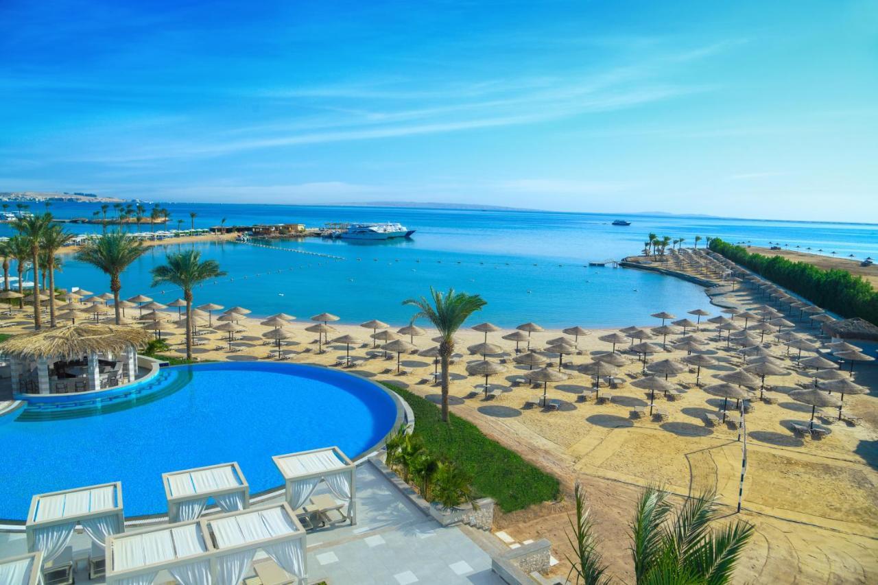 Jaz Elite Casa Del Mar Beach Hurgada Dış mekan fotoğraf The beach at the Grand Hotel
