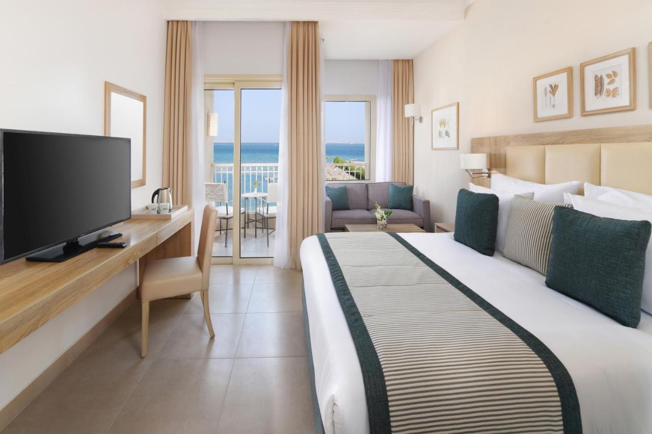 Jaz Elite Casa Del Mar Beach Hurgada Dış mekan fotoğraf A room at the hotel