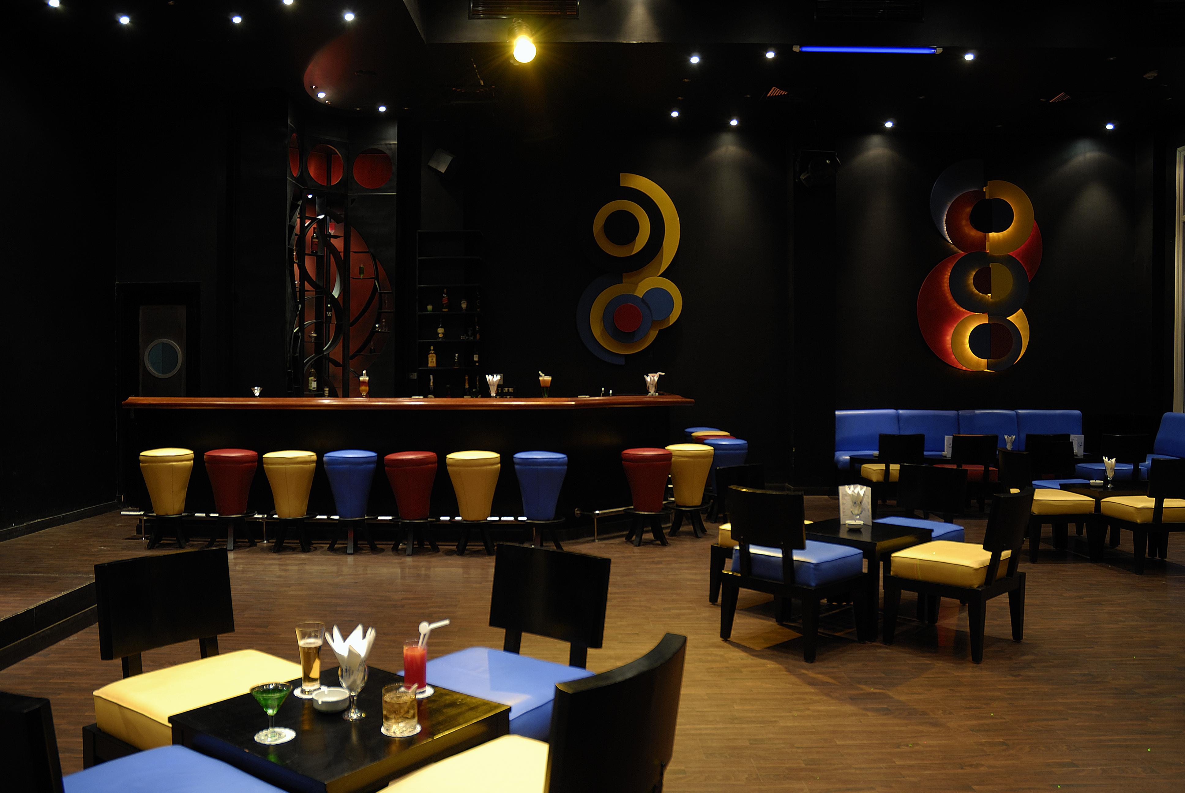 Jaz Elite Casa Del Mar Beach Hurgada Dış mekan fotoğraf The interior of a bar in the hotel